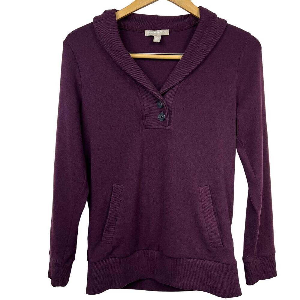 Banana Republic Women's Maroon V Neck Sweater with Buttons Size Small